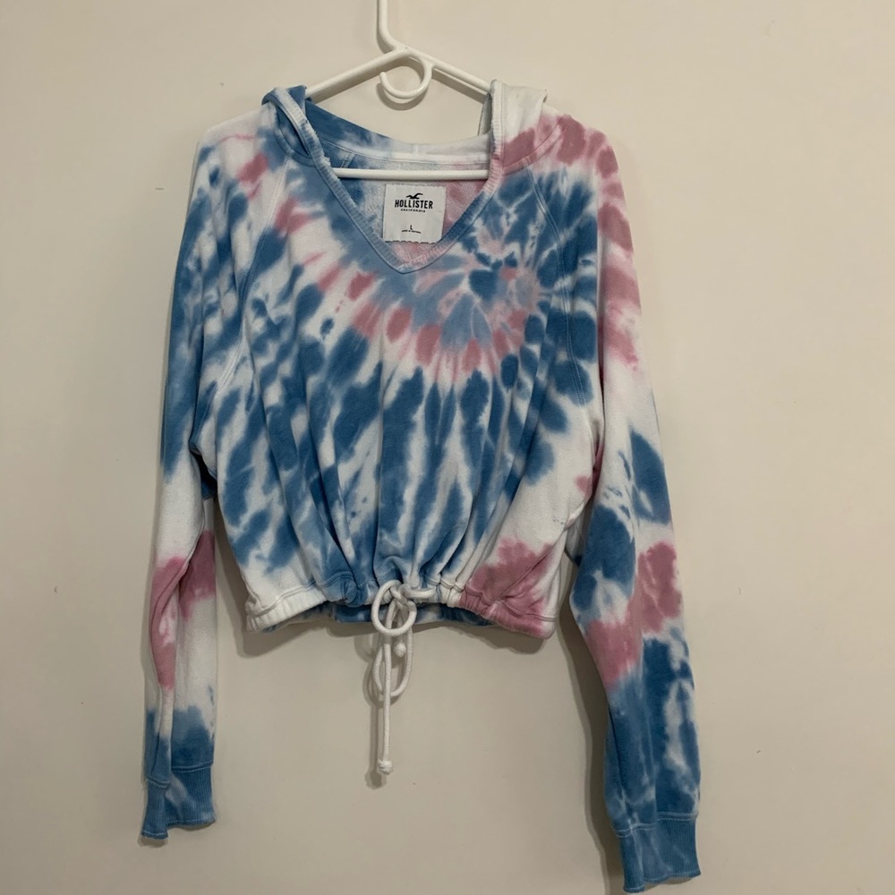 Hollister women crop sweater